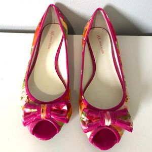 Anne Klein floral open toed shoes
